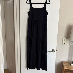 Elegant Black Sleeveless Dress